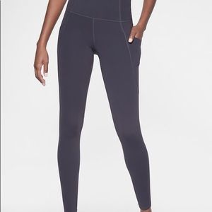 Athleta Salutation Stash Pocket Tight